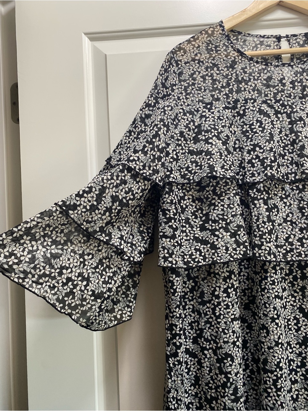 Who What Wear Black and White Tiered Lined Dress L